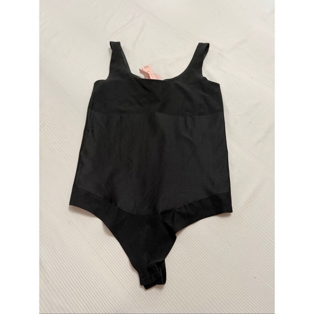 NWT Shapewear by Victoria Smoothing Shimmer Bodysuit Size Medium New